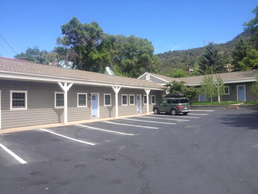 Basalt Mountain Inn エクステリア 写真